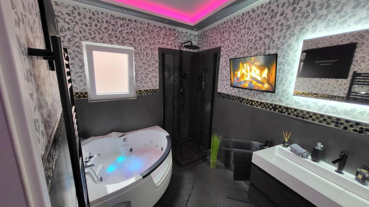 Luxus Loft Whirlpool Designer Kueche Bad Apartment Herdecke Exterior photo